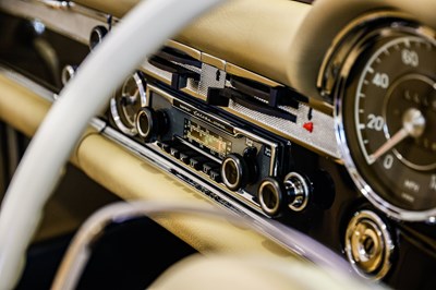 Lot 1968 Mercedes-Benz 280 SL ‘Pagoda’ (W113)