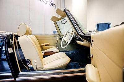 Lot 1968 Mercedes-Benz 280 SL ‘Pagoda’ (W113)