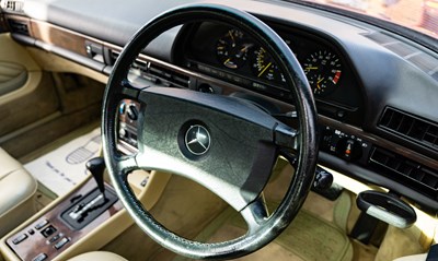 Lot 157 - 1990 Mercedes-Benz 500 SEC