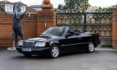 Lot 258 - 1995 Mercedes-Benz E320 Cabriolet