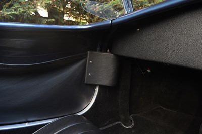 Lot 155 - 1999 AC Cobra CR427 by Crendon