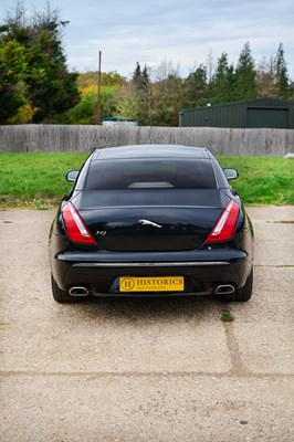 Lot 123 - 2011 Jaguar XJ 5.0 V8 Portfolio