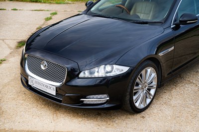 Lot 123 - 2011 Jaguar XJ 5.0 V8 Portfolio