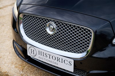 Lot 123 - 2011 Jaguar XJ 5.0 V8 Portfolio