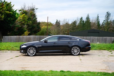 Lot 123 - 2011 Jaguar XJ 5.0 V8 Portfolio