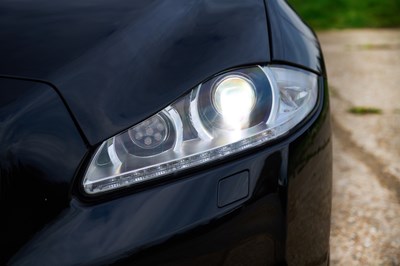Lot 123 - 2011 Jaguar XJ 5.0 V8 Portfolio