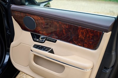 Lot 123 - 2011 Jaguar XJ 5.0 V8 Portfolio