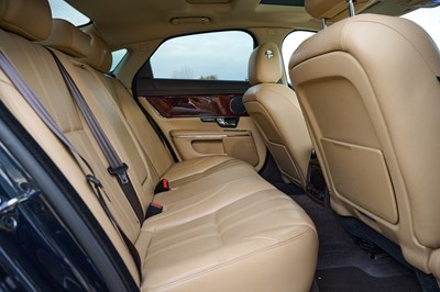 Lot 123 - 2011 Jaguar XJ 5.0 V8 Portfolio