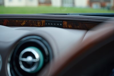 Lot 123 - 2011 Jaguar XJ 5.0 V8 Portfolio