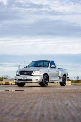 Lot 193 - 2002 Ford F-150 SVT Lightning