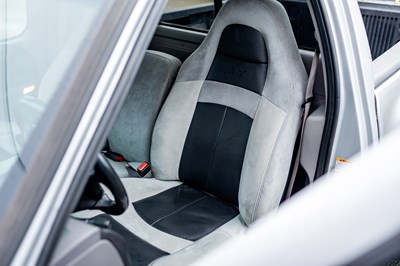 Lot 193 - 2002 Ford F-150 SVT Lightning