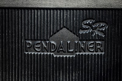 Lot 193 - 2002 Ford F-150 SVT Lightning