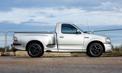 Lot 193 - 2002 Ford F-150 SVT Lightning