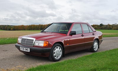 Lot 262 - 1993 Mercedes-Benz 190E