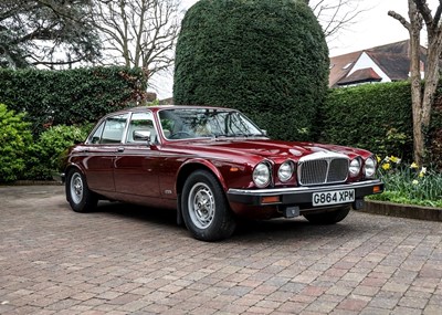 Lot 104 - 1990 Daimler Double-Six Series III (5.3 Litre)