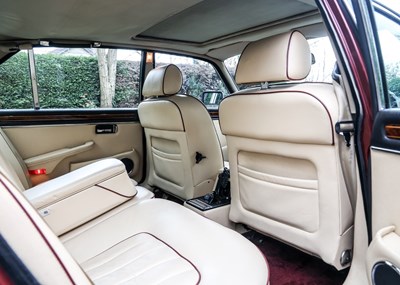 Lot 104 - 1990 Daimler Double-Six Series III (5.3 Litre)