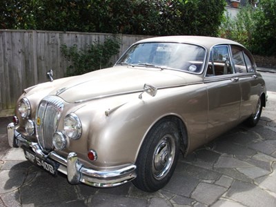 Lot 300 - 1964  Daimler V8 250 Saloon