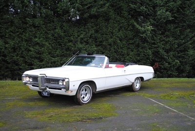 Lot 302 - 1967 Pontiac  Parisienne