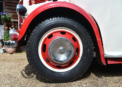 Lot 221 - 1949 Bedford OB Straight Liner Bus/Coach by Duple