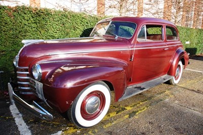 Lot 220 - 1940 Oldsmobile Hydra-Matic Coupe