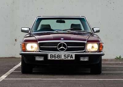 Lot 264 - 1985 Mercedes-Benz 500 SL