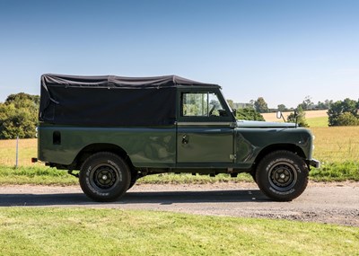 Lot 183 - 1981 Land Rover Series III 109