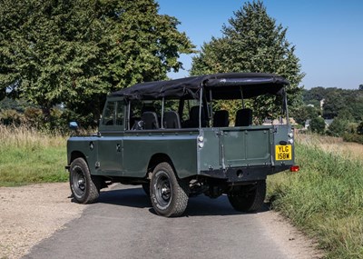 Lot 183 - 1981 Land Rover Series III 109