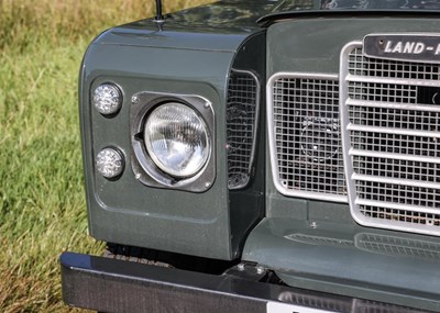 Lot 183 - 1981 Land Rover Series III 109