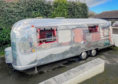 Lot 195 - 1967 Airstream Overlander 26ft