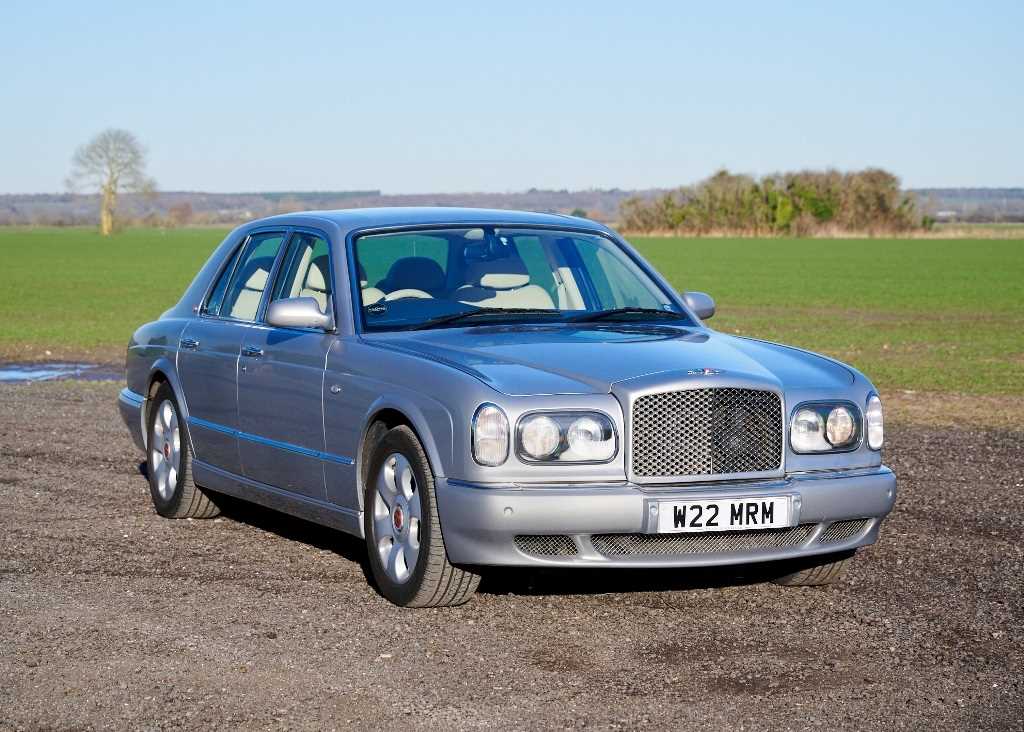 Lot 109 - 2000 Bentley Arnage Red Label