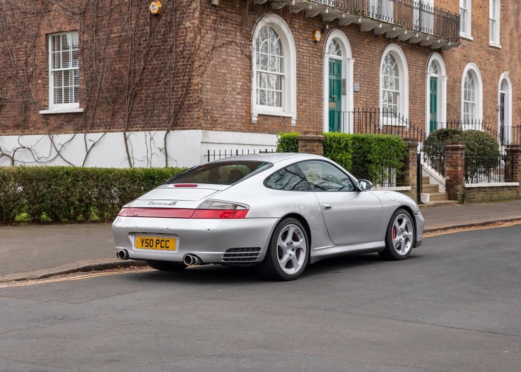 966 Lot 253 - 2002 Porsche 966 Carrera 4S