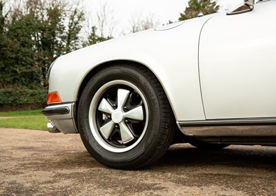 Lot 227 - 1971 Porsche 911 E