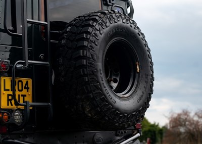 Lot 254 - 2004 Land Rover Defender 90 Td5