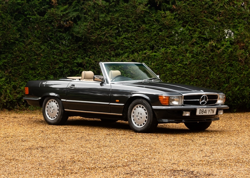 Lot 266 - 1986 Mercedes-Benz 500 SL