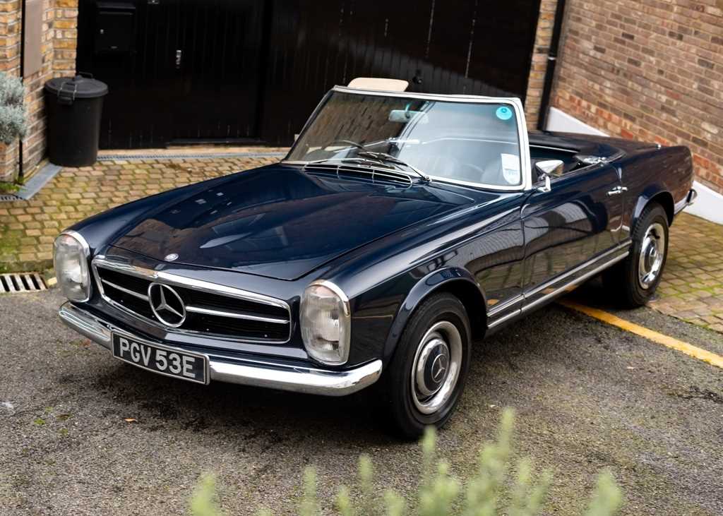 Lot 169 - 1967 Mercedes-Benz 230 SL Pagoda