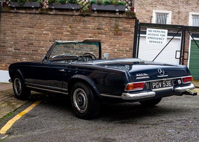 Lot 169 - 1967 Mercedes-Benz 230 SL Pagoda