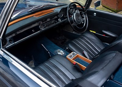 Lot 169 - 1967 Mercedes-Benz 230 SL Pagoda