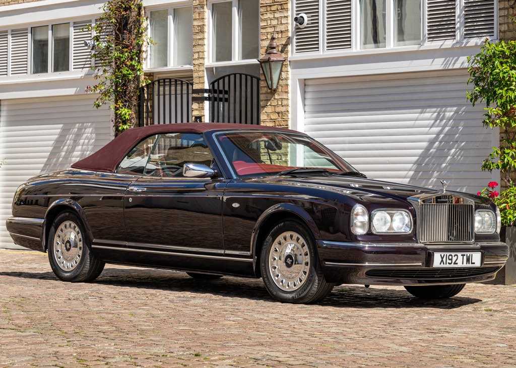 Click for high resolution Lot 216 - 2000 Rolls-Royce Corniche V
