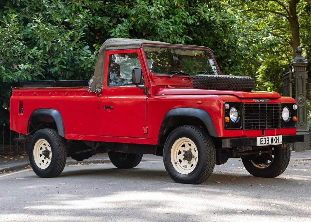 Lot 221 - 1988 Land Rover 110 Pick-up