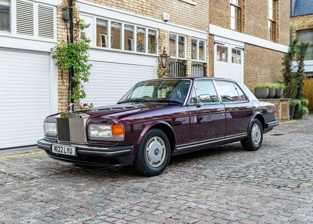 Click for high resolution Lot 145 - 1995 Rolls-Royce Flying Spur