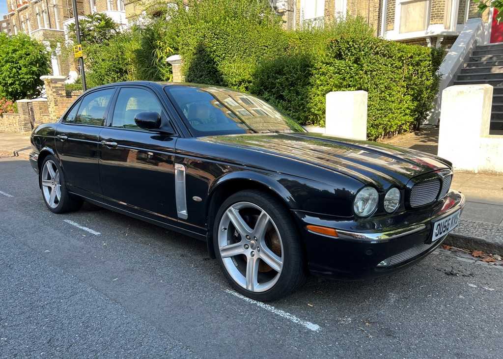 Lot 172 - 2006 Jaguar XJR Portfolio