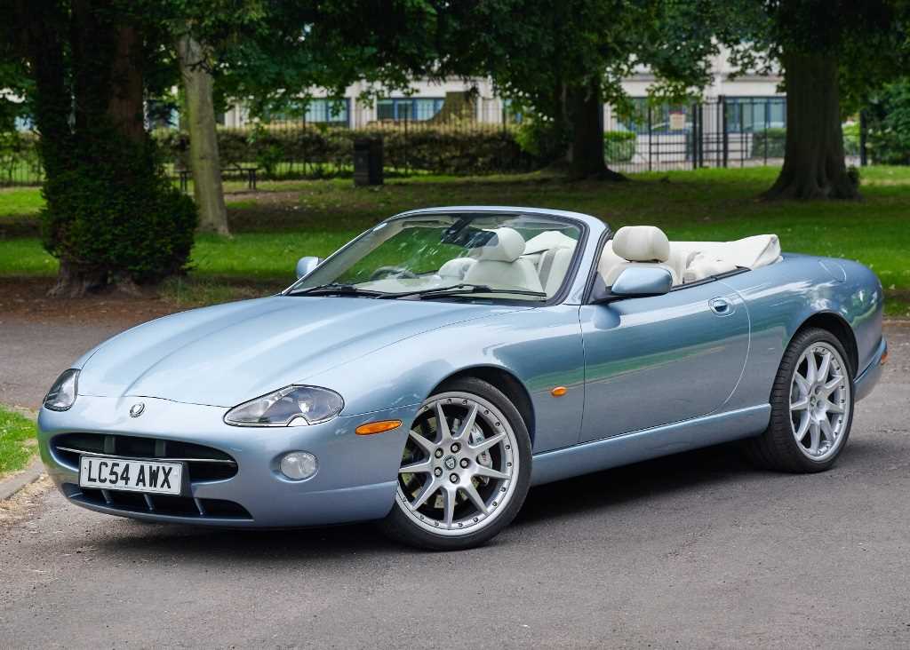Click for high resolution Lot 141 - 2004 Jaguar XK8 Convertible