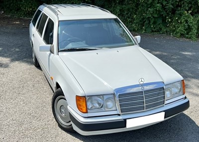 Lot 279 - 1991 Mercedes-Benz 200TE Estate