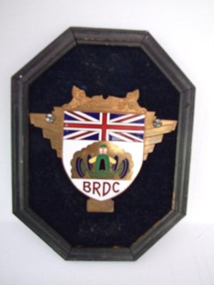 Lot 119 - BRDC wall plaque shield in painted club colours - WITHDRAWN