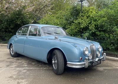 Lot 257 - 1965 Jaguar 240