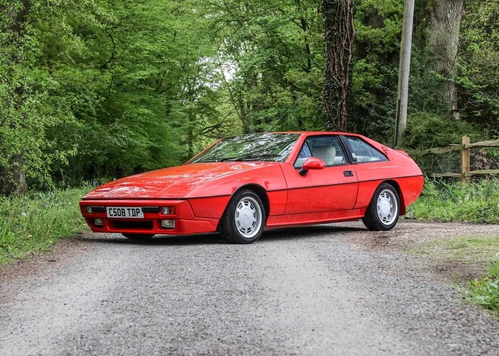 Click for high resolution Lot 185 - 1985 Lotus Excel S.E.