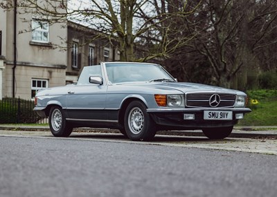 Lot 125 - 1983 Mercedes-Benz 500 SL