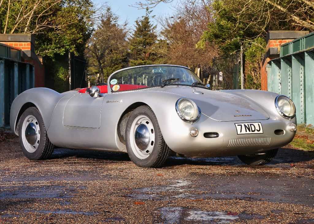 Click for high resolution Lot 124 - 2006 Porsche Chamonix 550 Spyder by Beck