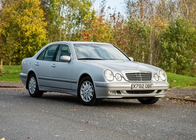 Lot 134 - 2000 Mercedes-Benz E240 Elegance