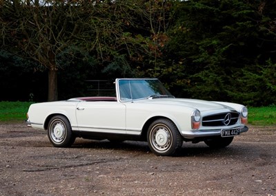 Lot 245 - 1968 Mercedes-Benz  280 SL Pagoda